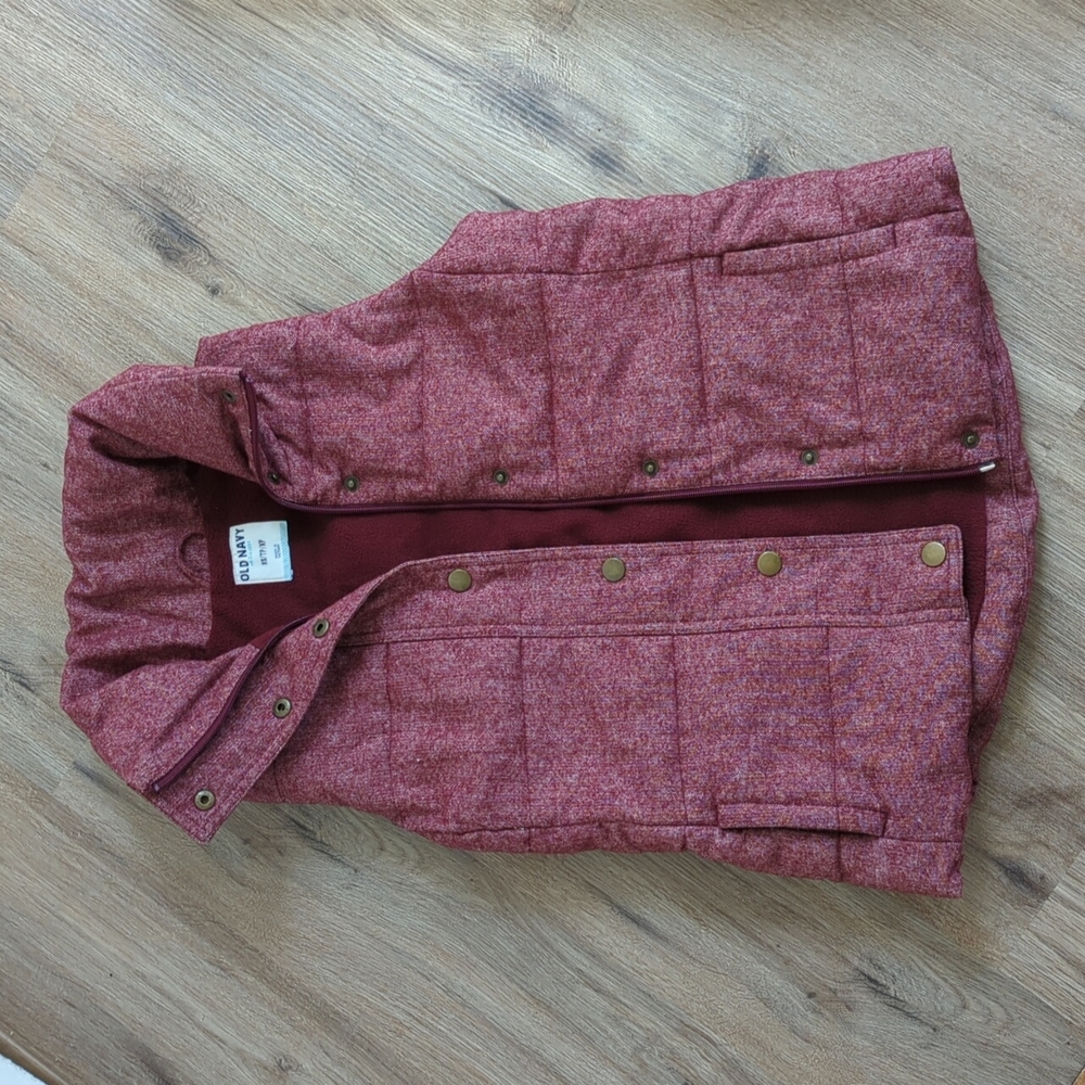 Women's gently worn xs winter puffy vest